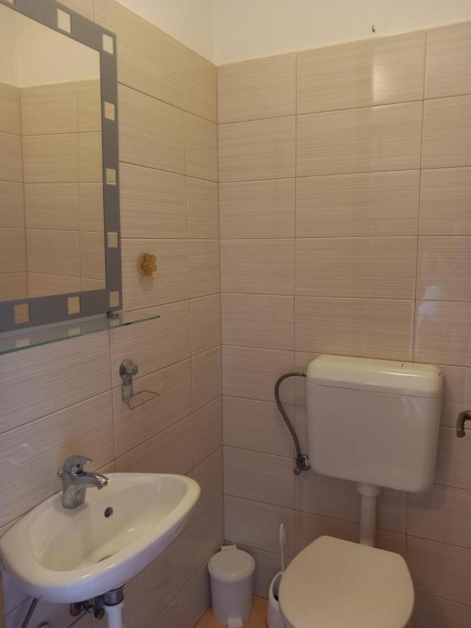 Apartment Inna With Free Garage Parking 扎达尔 外观 照片