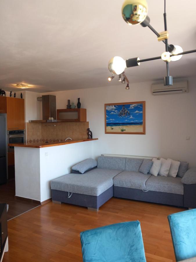 Apartment Inna With Free Garage Parking 扎达尔 外观 照片